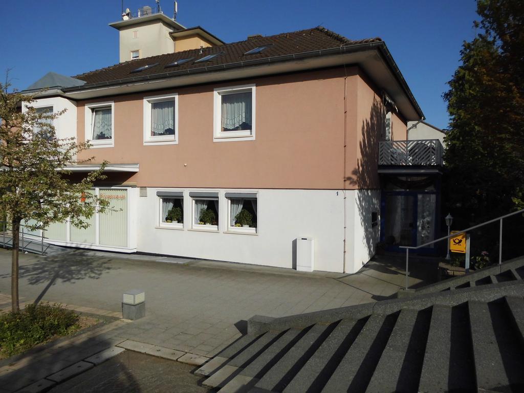 Hotel Garni Am Heuberg Ешвеге Екстериор снимка